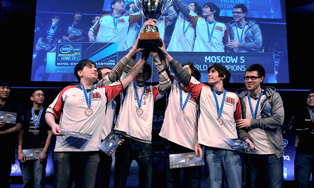 JackeyLove：这个赛前Solo真不如石头剪刀布！这样进度还能快点！